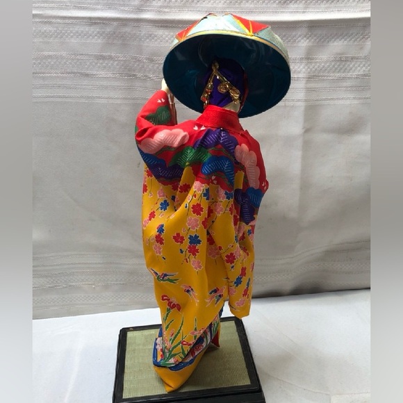 Vintage Japanese Ryukyu Doll Kimono Geisha Okinawa Maiko Traditional Folk Art - Picture 2 of 5